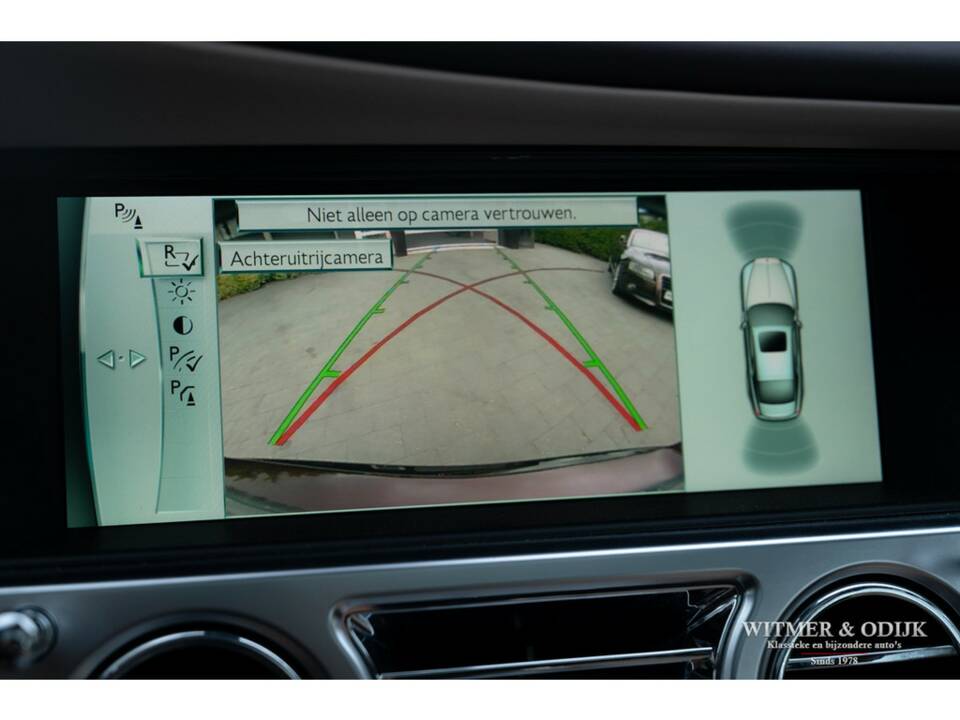 Image 16/38 of Rolls-Royce Wraith (2014)