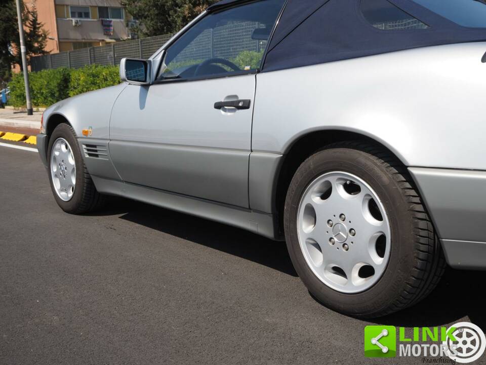 Image 9/50 de Mercedes-Benz 300 SL-24 (1992)