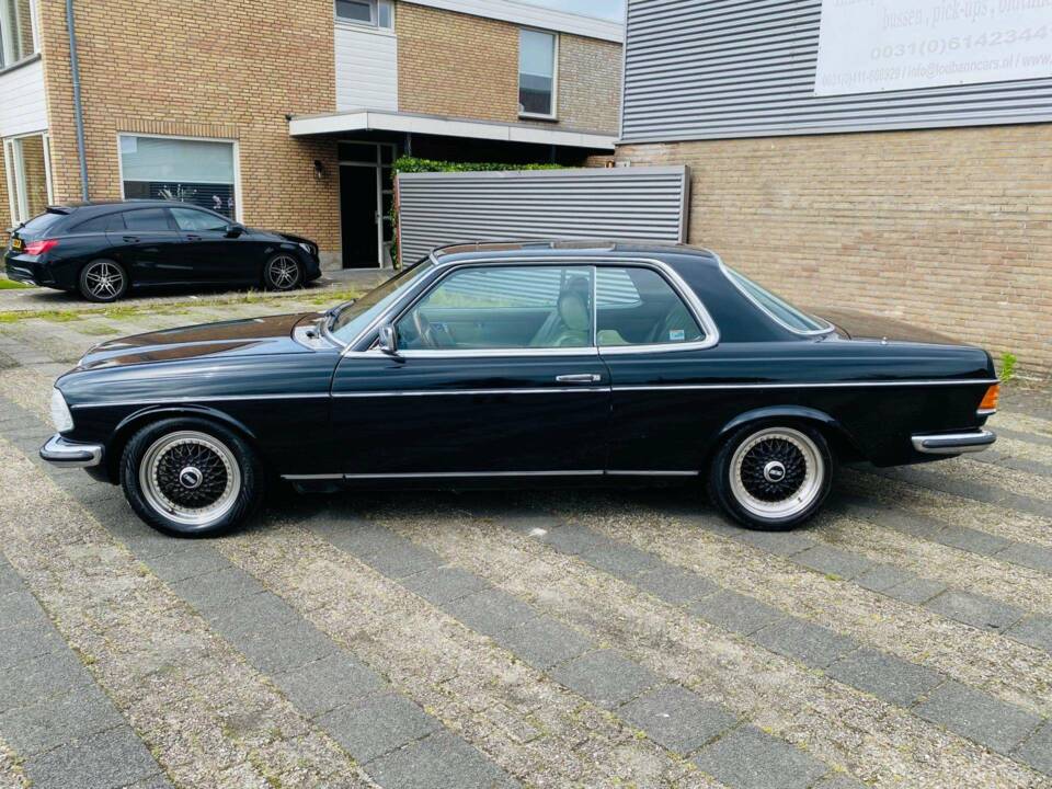 Immagine 37/50 di Mercedes-Benz 230 C (1980)