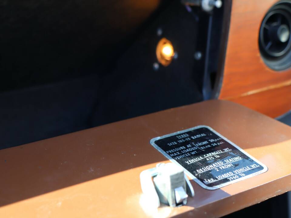 Image 33/50 de Triumph TR 6 (1970)