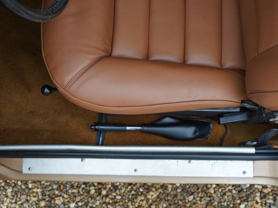Image 43/50 de Volvo 1800 E (1972)
