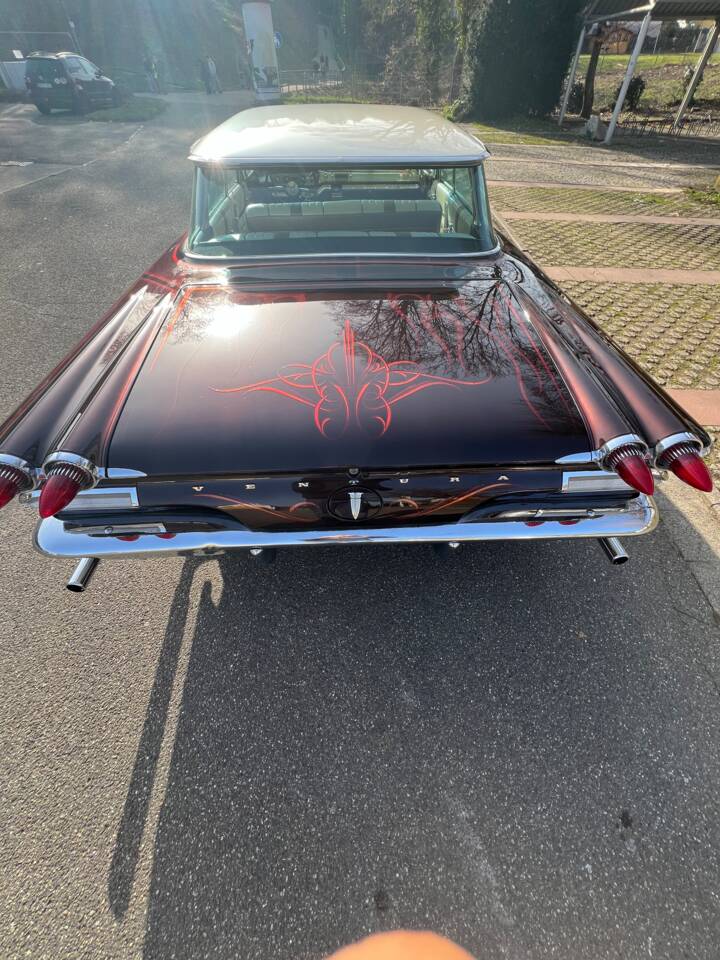 Bild 2/10 von Pontiac Ventura Vista (1960)