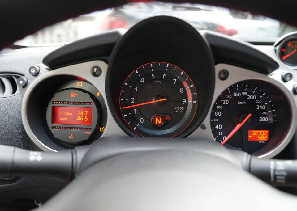 Image 4/30 of Nissan 370Z (2014)