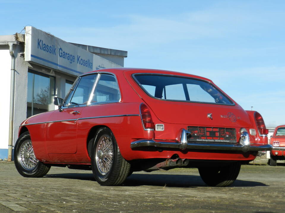 Imagen 3/75 de MG MGB GT (1969)