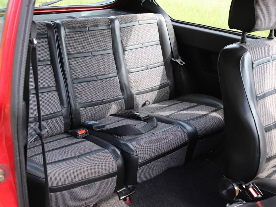 Bild 10/19 von FIAT Ritmo 105 TC (1984)