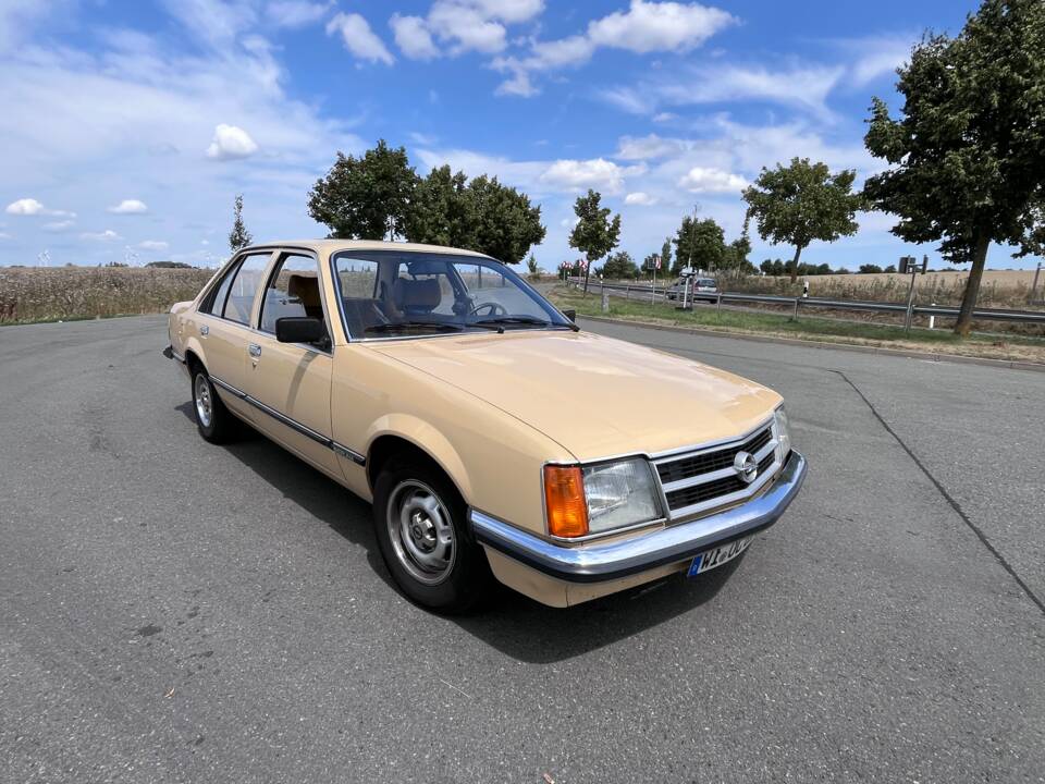 Immagine 27/39 di Opel Commodore 2,5 S (1981)
