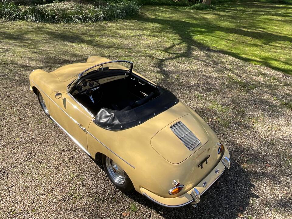 Immagine 6/14 di Porsche 356 B 1600 Roadster (1961)