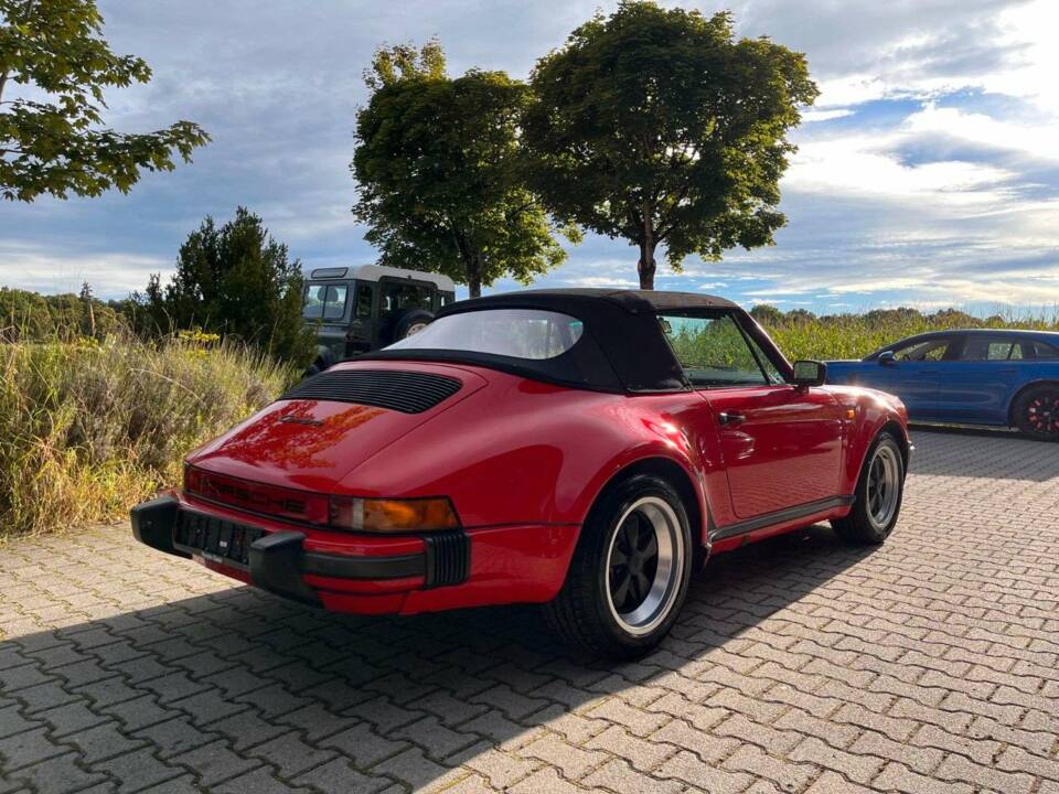 Image 4/20 of Porsche 911 Carrera 3.2 (1986)