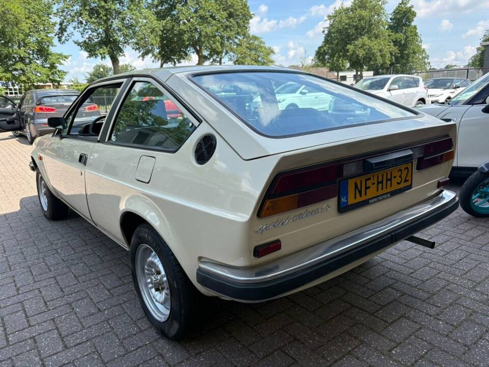 Image 7/8 of Alfa Romeo Alfasud 1.5 Sprint Veloce (1979)