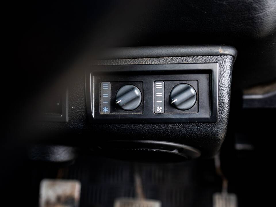 Image 25/41 of Land Rover Defender 90 (2004)