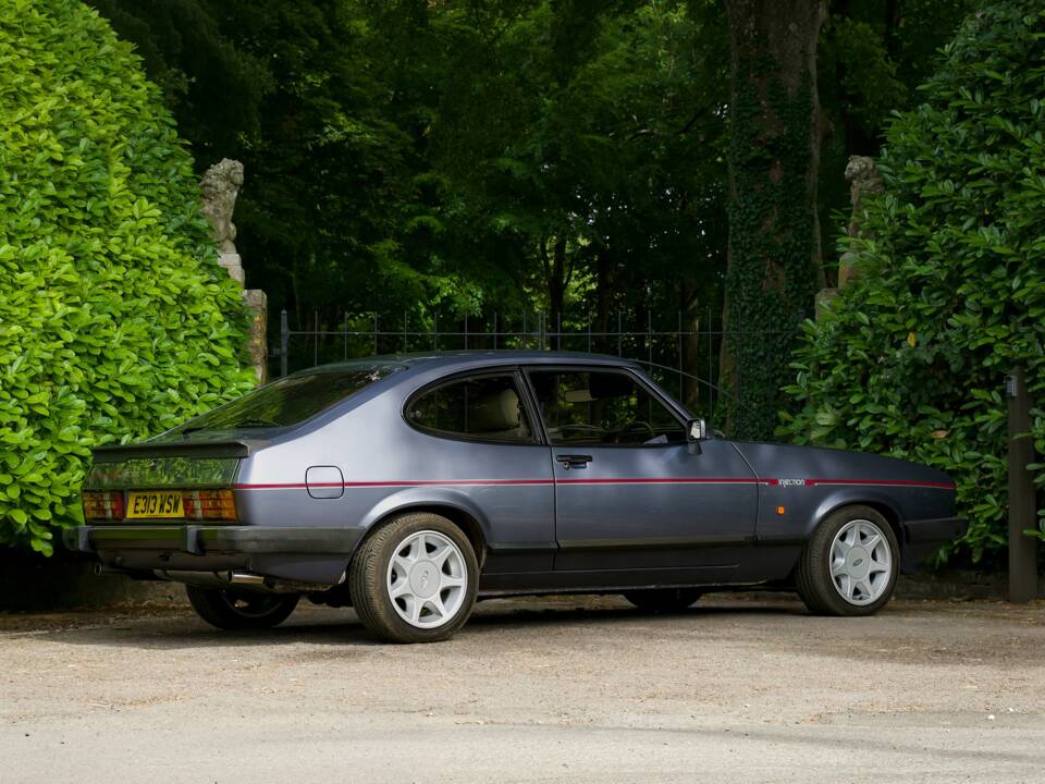 Bild 3/21 von Ford Capri 2,8i (1988)