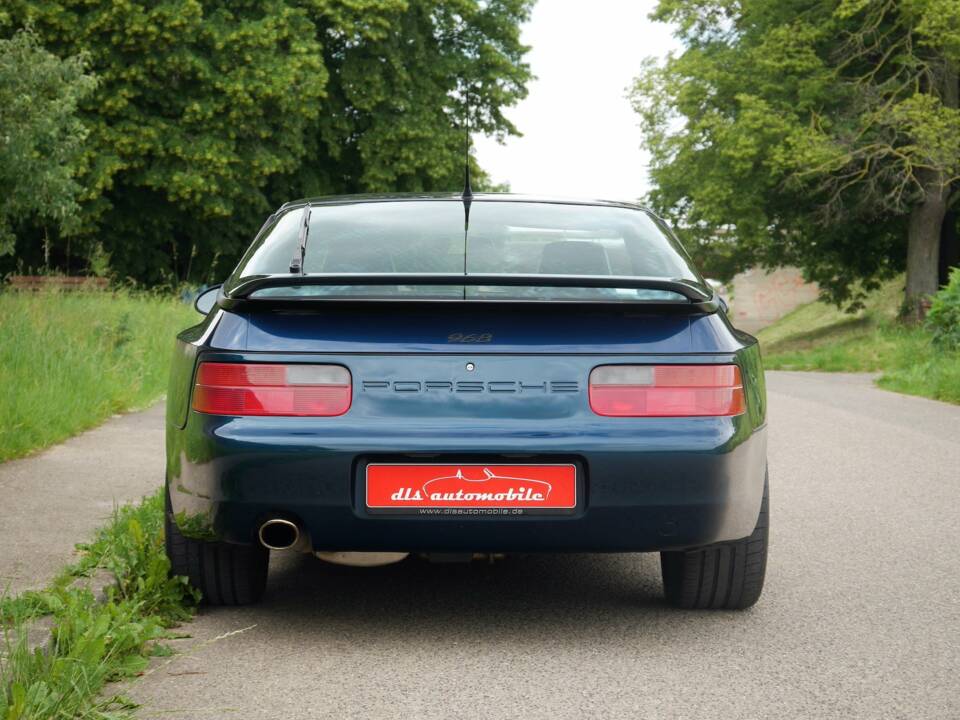 Image 8/38 of Porsche 968 (1992)