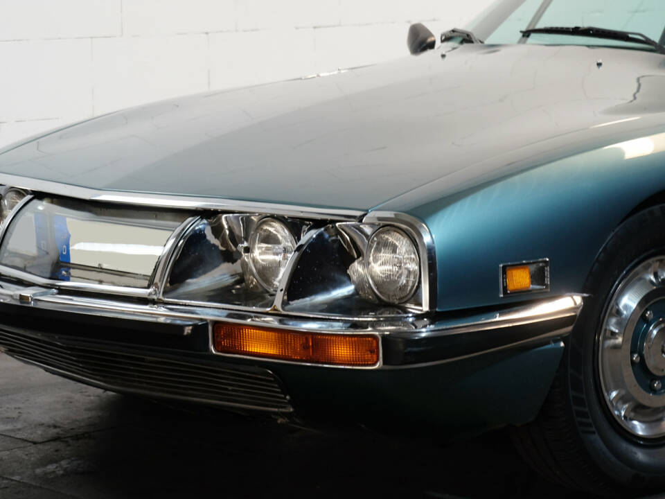 Image 2/28 of Citroën SM (1973)