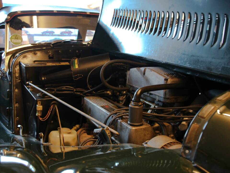 Imagen 15/24 de Morgan Plus 8 Inj. (1990)