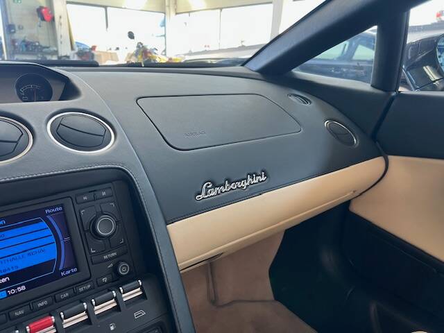 Bild 9/13 von Lamborghini Gallardo Spyder (2006)