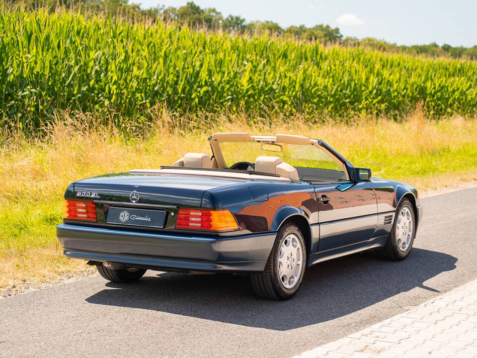 Image 4/44 de Mercedes-Benz 500 SL (1990)