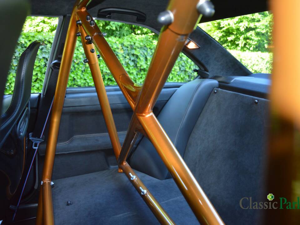 Image 24/50 de BMW 323i (1998)