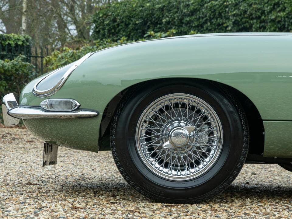 Afbeelding 28/50 van Jaguar E-Type 4.2 (1967)