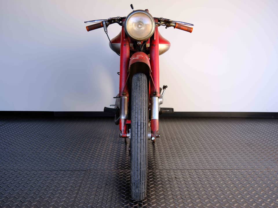 Image 22/83 of MV Agusta 175 CS Sport Disco Volante (1955)