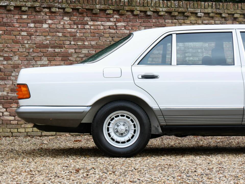 Bild 10/50 von Mercedes-Benz 380 SEL (1983)