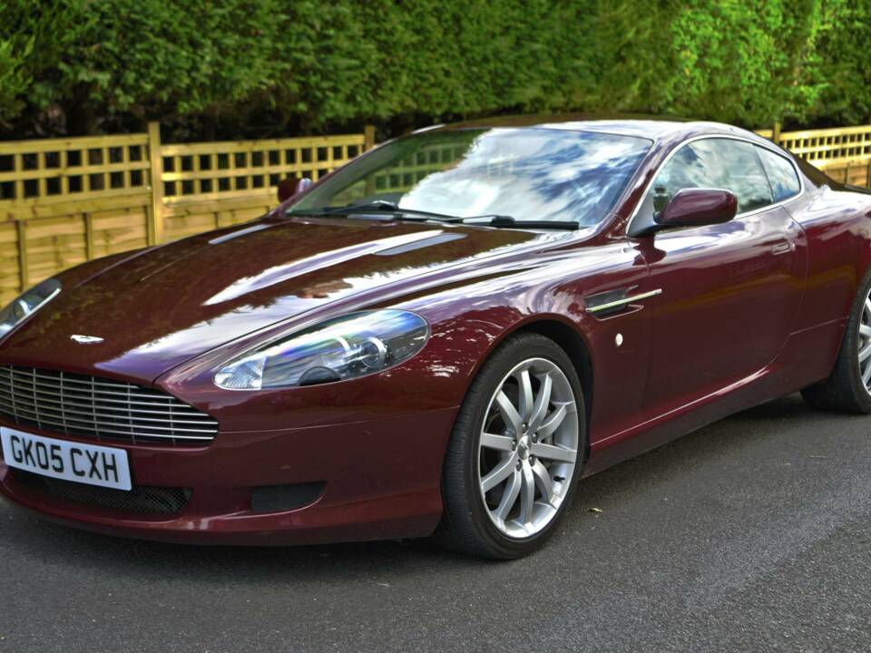 Bild 6/50 von Aston Martin DB 9 (2005)