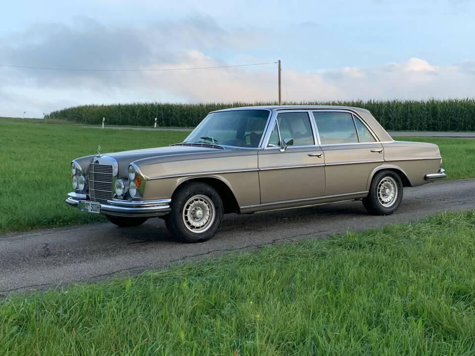 Bild 25/30 von Mercedes-Benz 300 SEL 3.5 (1971)