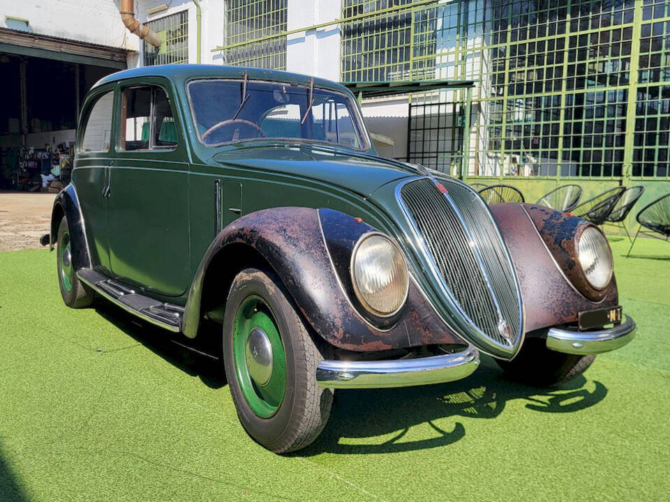 Image 7/75 of FIAT 1500 (1937)