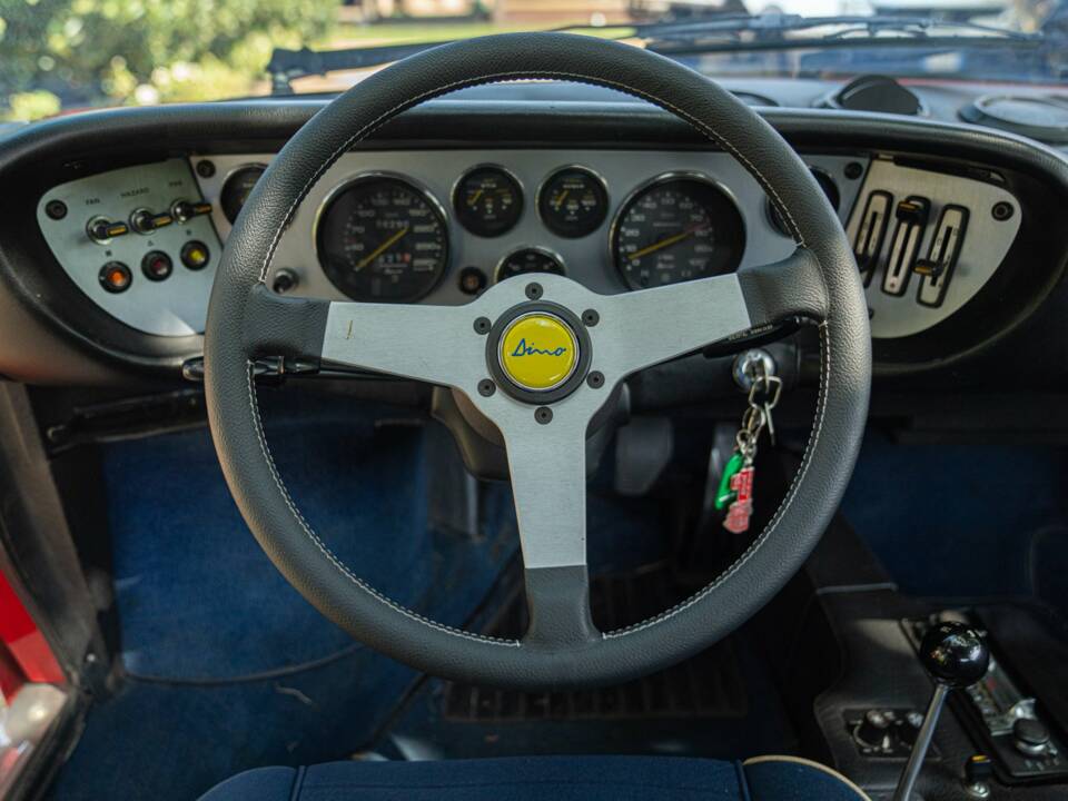 Image 49/50 de Ferrari 308 GT4 (1975)