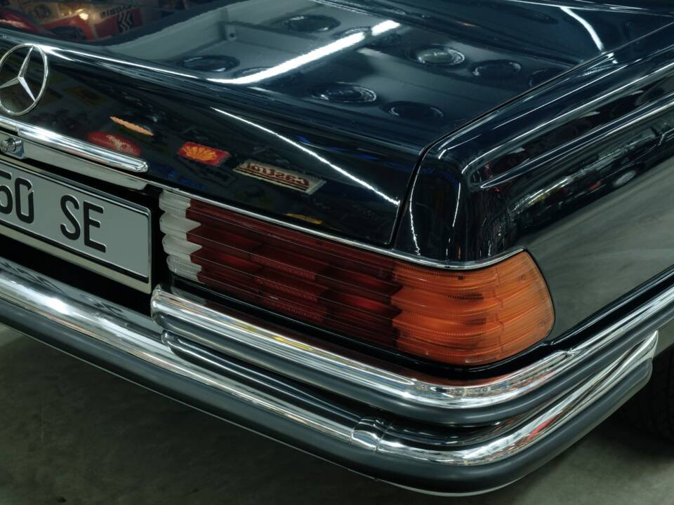 Image 47/50 de Mercedes-Benz 450 SE (1973)