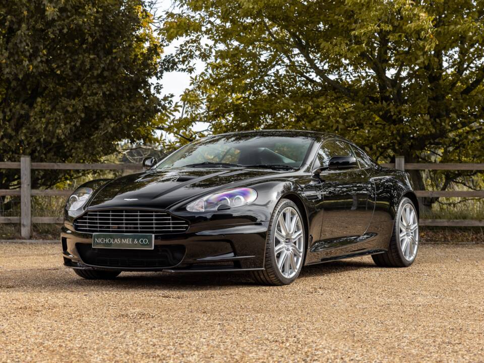 Image 20/77 of Aston Martin DBS (2009)