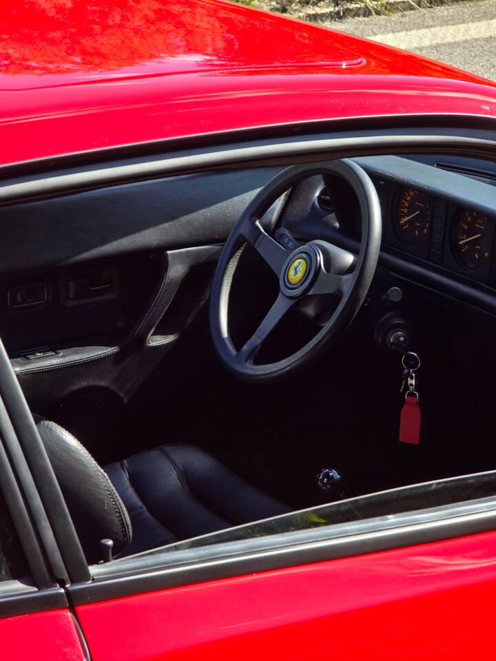 Image 15/33 of Ferrari Mondial 3.2 (1986)