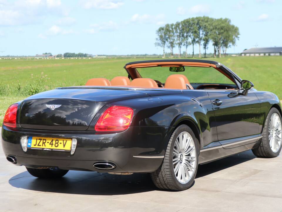Bild 8/50 von Bentley Continental GTC (2007)