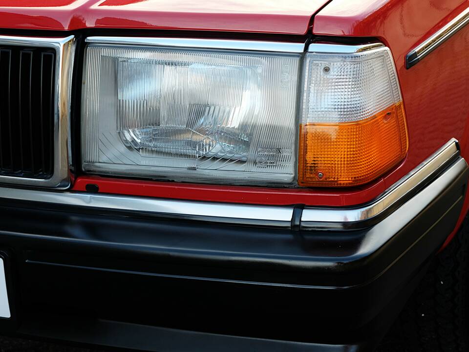 Image 44/75 de Volvo 240 (1986)