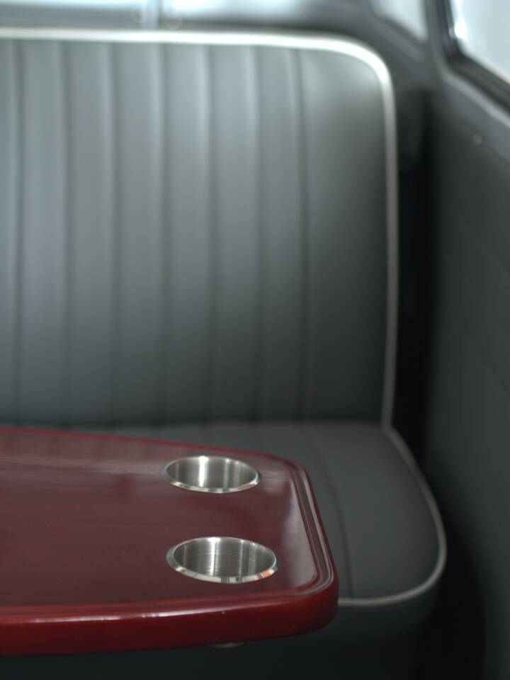 Bild 37/49 von Volkswagen T1 Brasil 1.6 (1970)