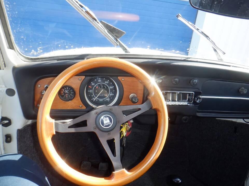 Image 3/6 of Volkswagen Beetle 1500 (1969)