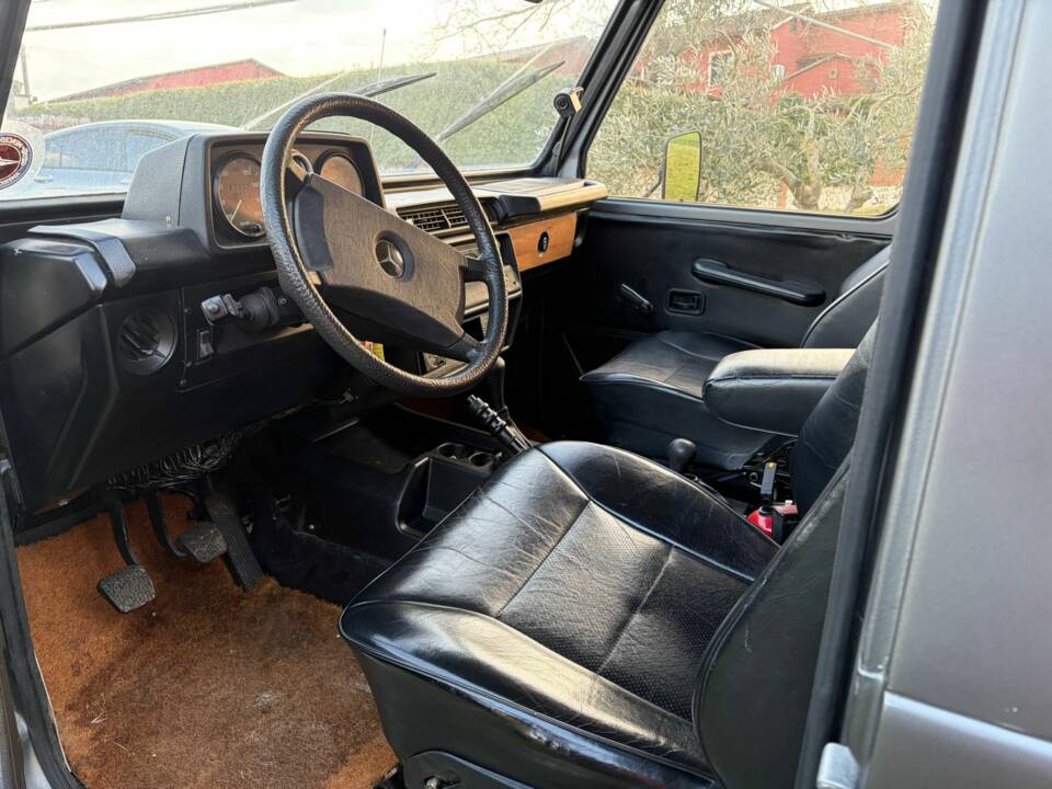 Image 7/13 of Mercedes-Benz 280 GE (SWB) (1982)