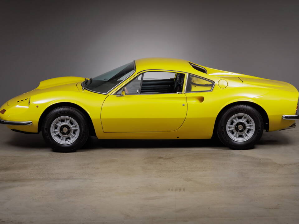 Immagine 9/50 di Ferrari Dino 246 GT (1972)