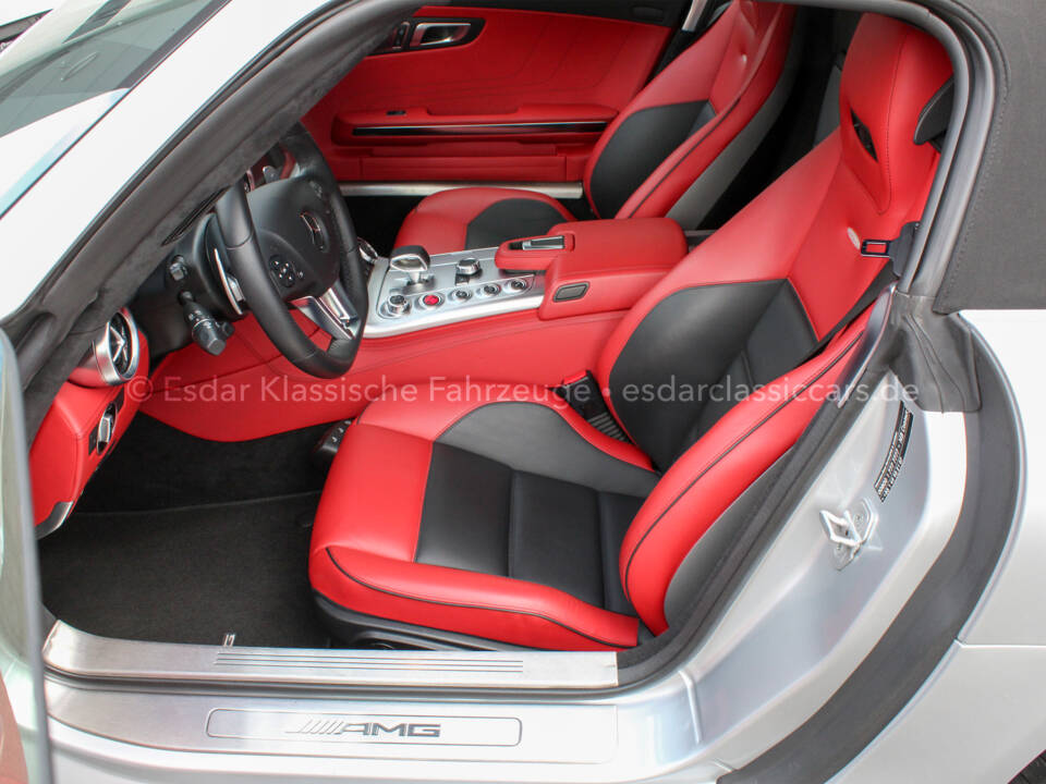 Bild 8/36 von Mercedes-Benz SLS AMG Roadster (2012)