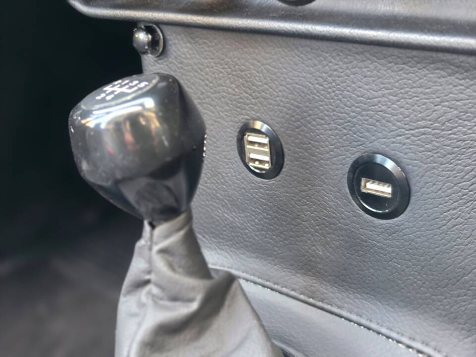 Image 27/49 of Triumph TR 6 PI (1973)
