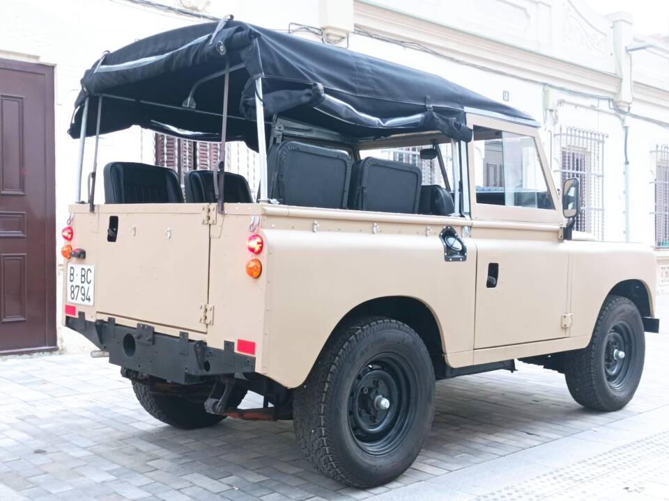 Bild 10/27 von Land Rover 88 (1978)
