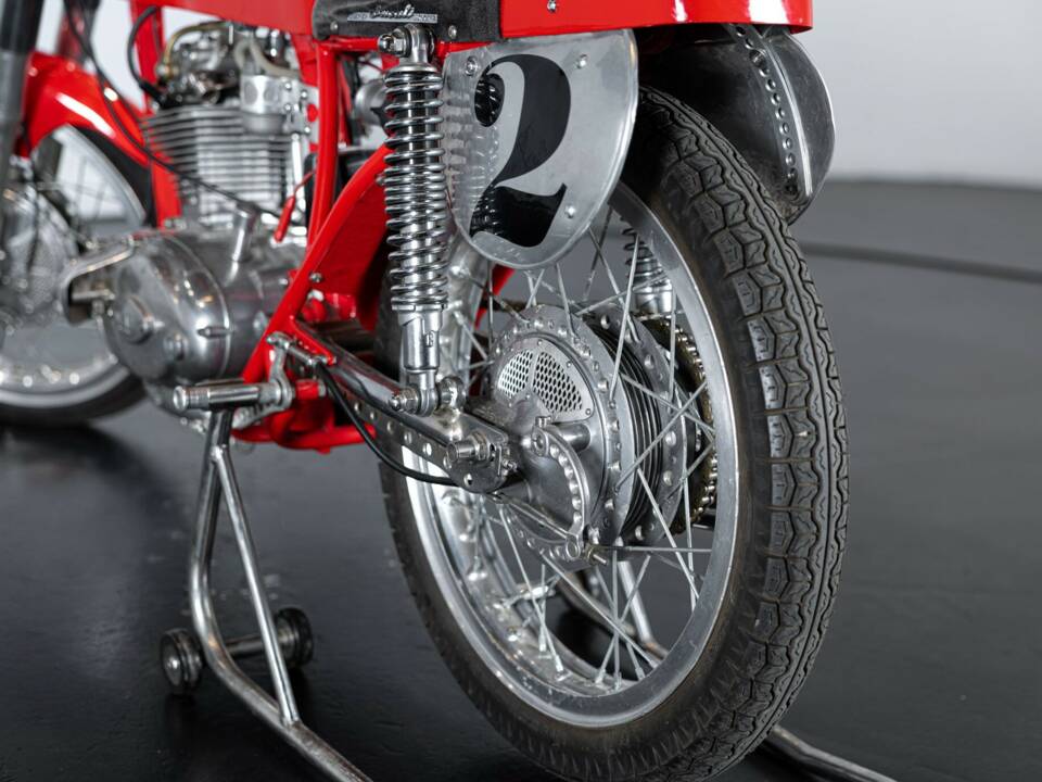 Image 12/34 of Ducati 125 Sport (1957)