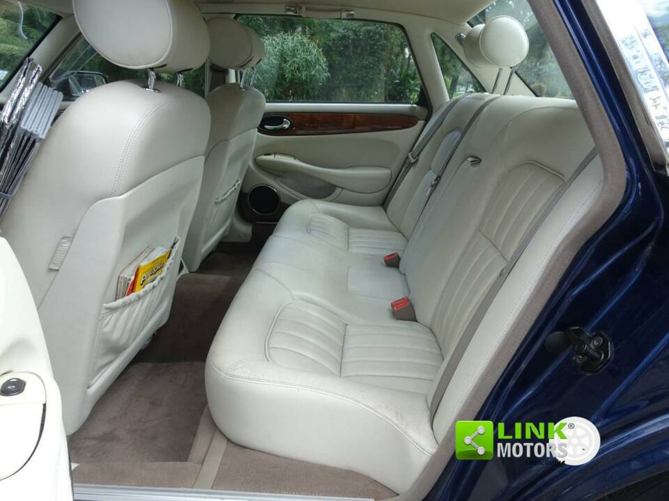 Image 10/10 of Jaguar XJ6 3.2 (1999)