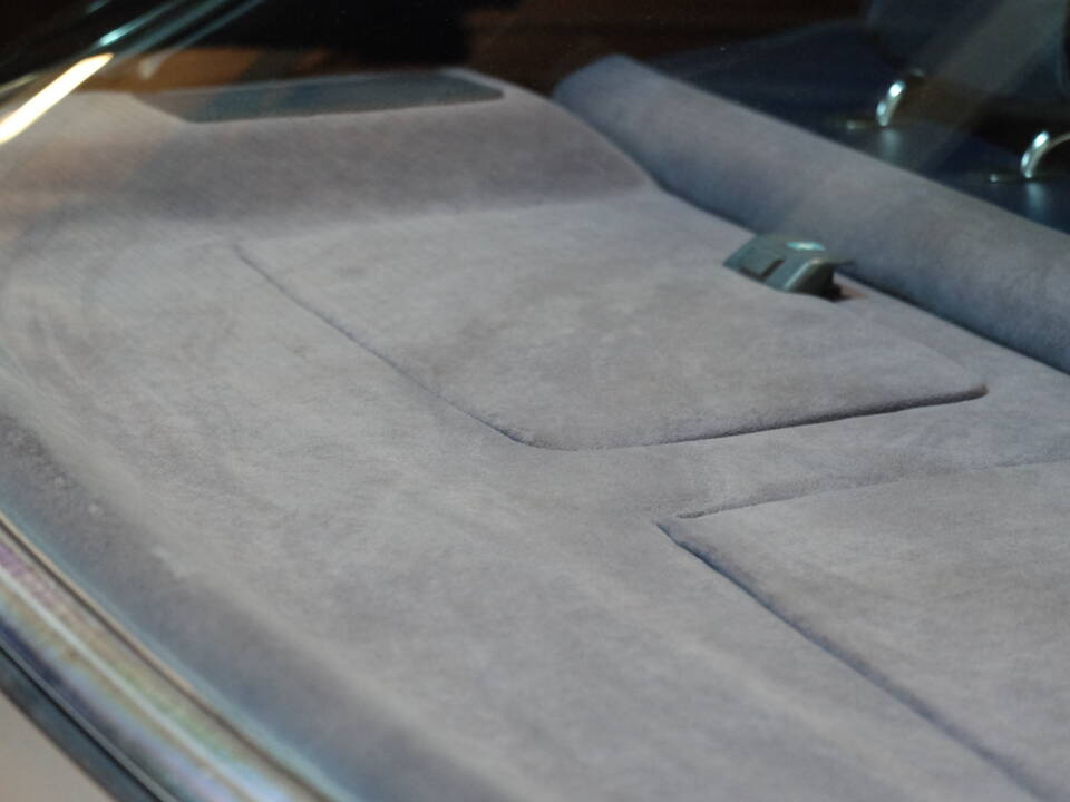 Image 29/31 of Mercedes-Benz 500 SEL (1987)