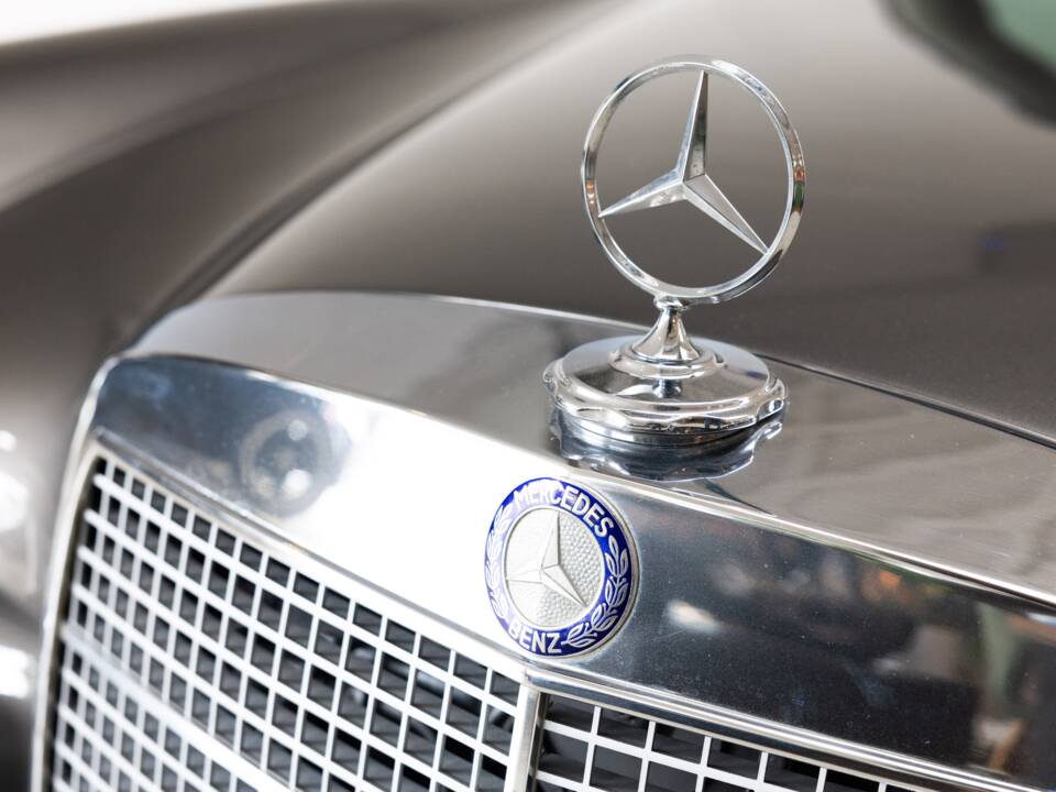 Bild 24/32 von Mercedes-Benz 300 SEL 3.5 (1970)