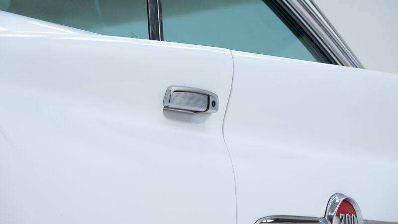 Image 14/15 of Chrysler 300 G (1961)