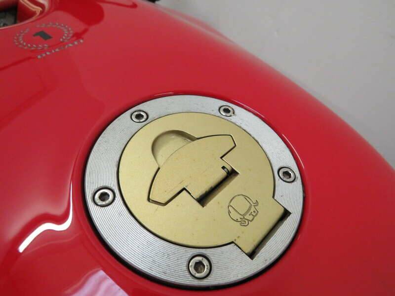 Bild 18/47 von Ducati 916 Strada (1994)