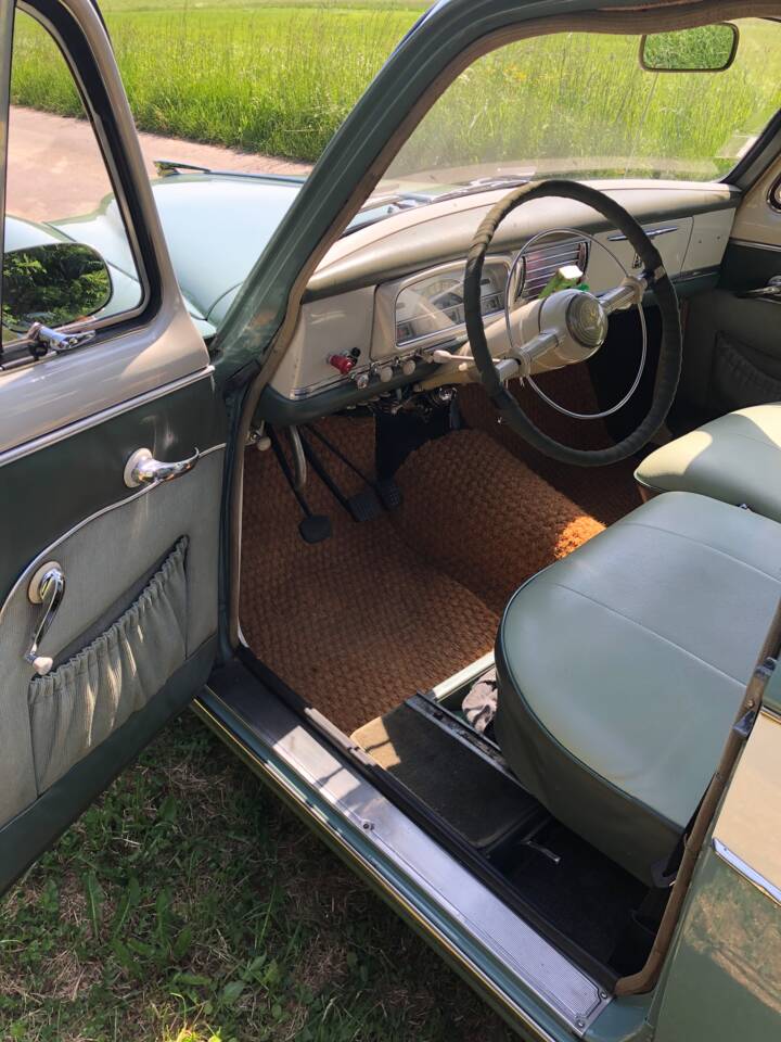 Image 11/21 de Peugeot 403 (1958)