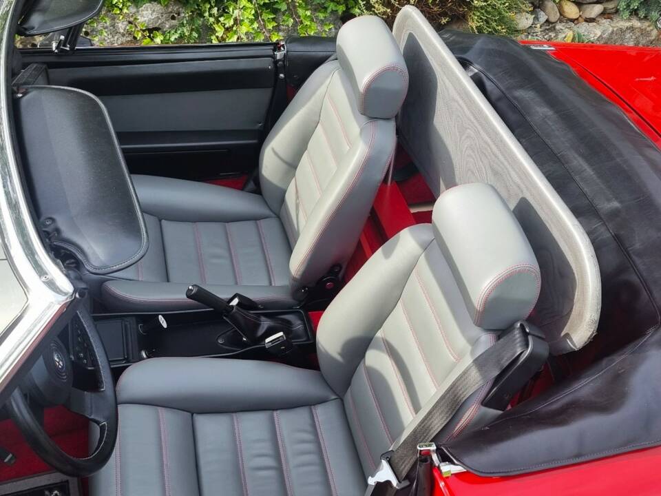 Image 10/14 of Alfa Romeo 2.0 Spider (1989)