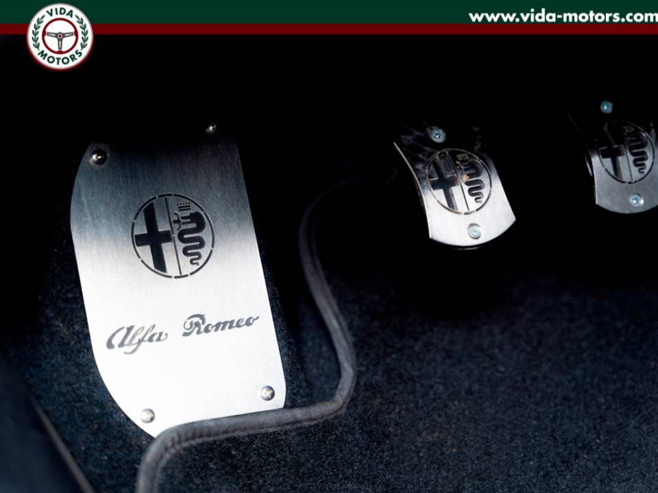 Image 20/45 de Alfa Romeo 147 3.2 GTA (2004)