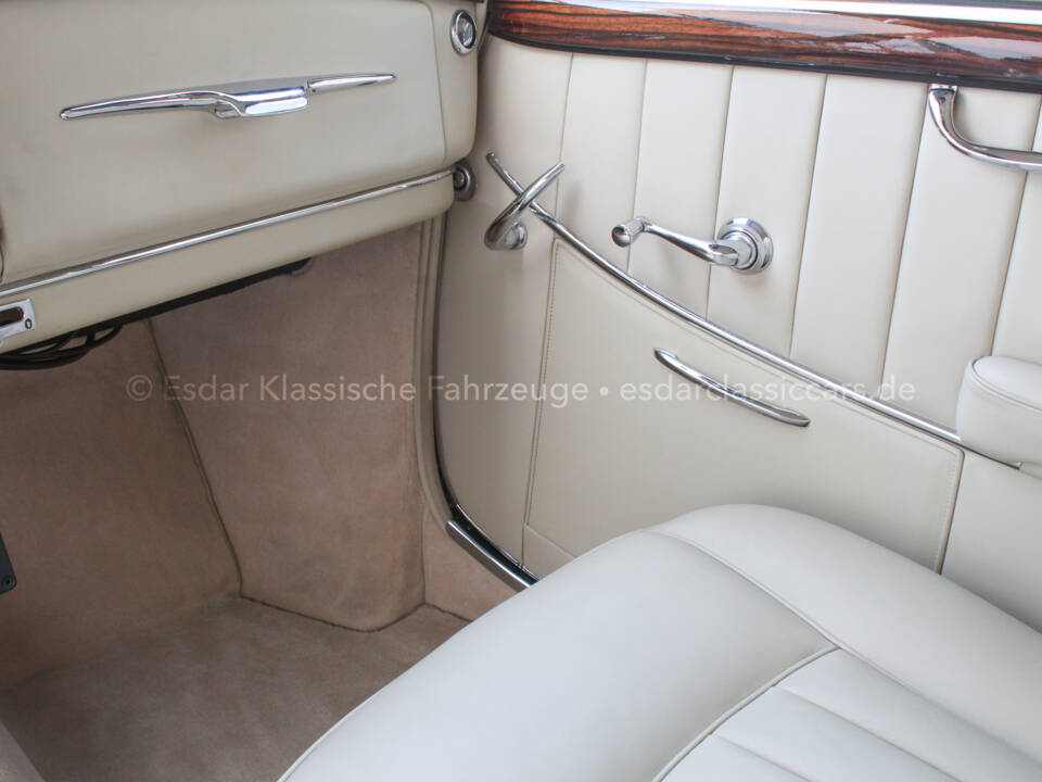 Image 26/38 de Mercedes-Benz 220 Cabriolet A (1955)